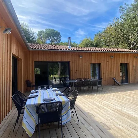 Le Bois De La Hutte - Piscine Privee Grayan-et-l'Hopital